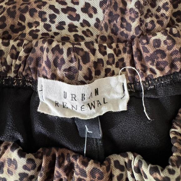 Leopard flared pants stretchy has - Picture 6 of 6